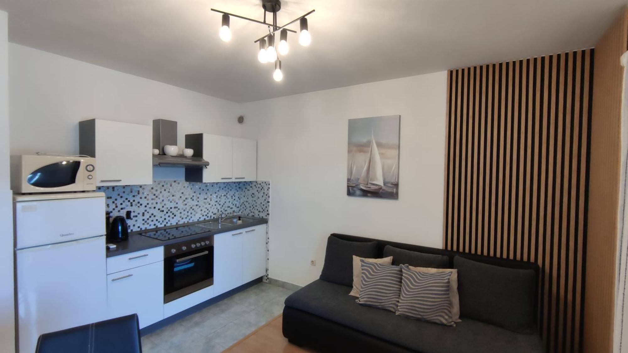 טרוגיר Apartments Kapetanovi Dvori מראה חיצוני תמונה